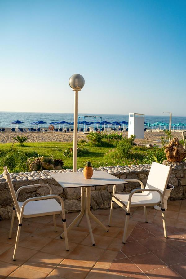 Hotel Kathrin Beach Аделианос Кампос Экстерьер фото